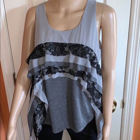 Boundary & Co. Multi layered front gray. tank SZ M - Picture 3 of 10